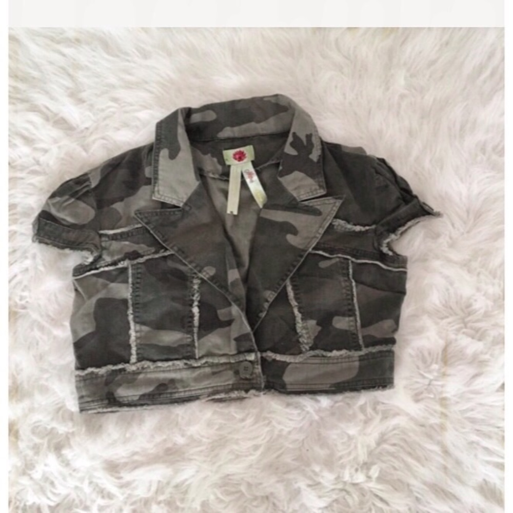 Y2K Moe Army Green Camouflage Short Sleeve Shrug